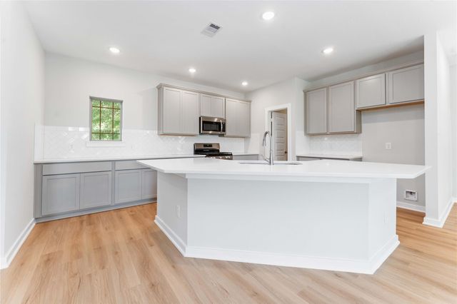 701 Barton Place Drive, Tarkington, TX 77327