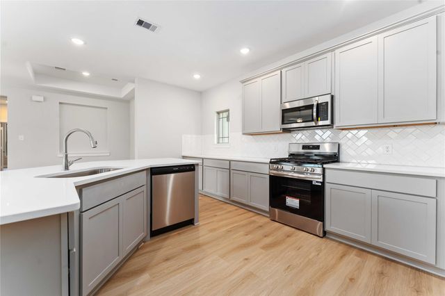 701 Barton Place Drive, Tarkington, TX 77327