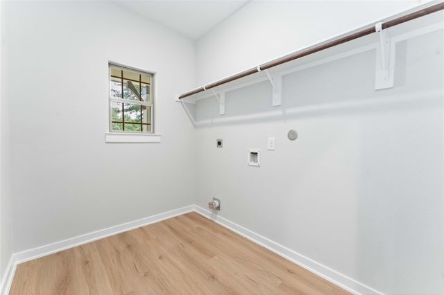 701 Barton Place Drive, Tarkington, TX 77327