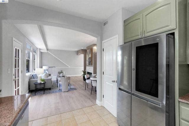 4101 Toddika Ln, Castro Valley, CA 94546