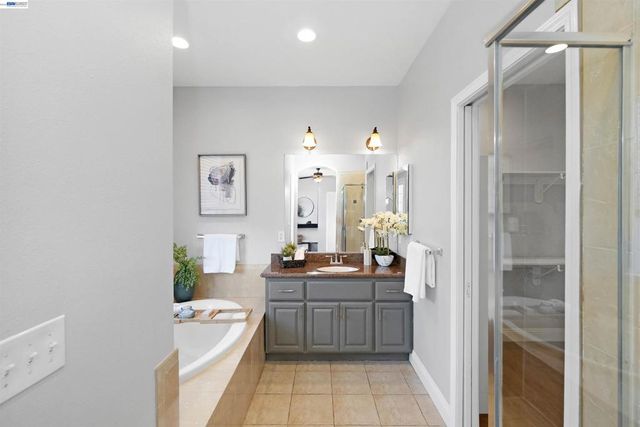 4101 Toddika Ln, Castro Valley, CA 94546