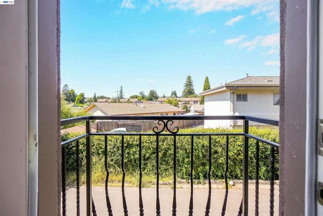 4101 Toddika Ln, Castro Valley, CA 94546