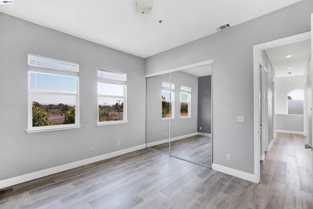 4101 Toddika Ln, Castro Valley, CA 94546