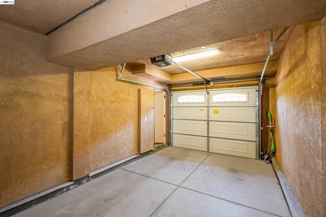 4101 Toddika Ln, Castro Valley, CA 94546