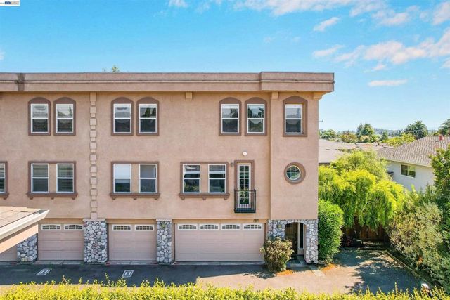 4101 Toddika Ln, Castro Valley, CA 94546