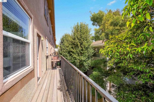 4101 Toddika Ln, Castro Valley, CA 94546