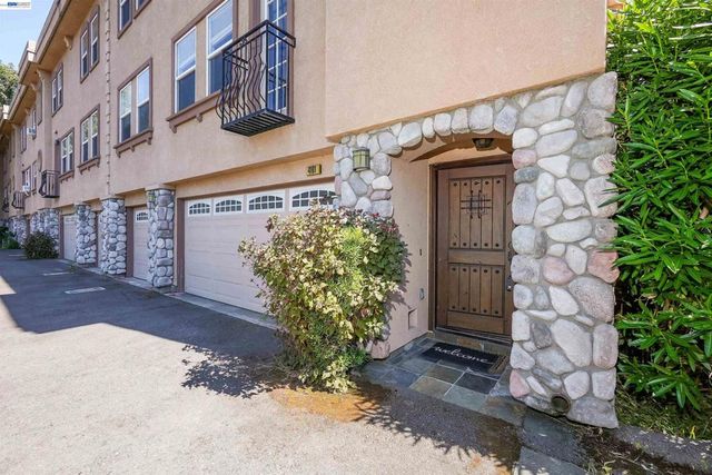 4101 Toddika Ln, Castro Valley, CA 94546