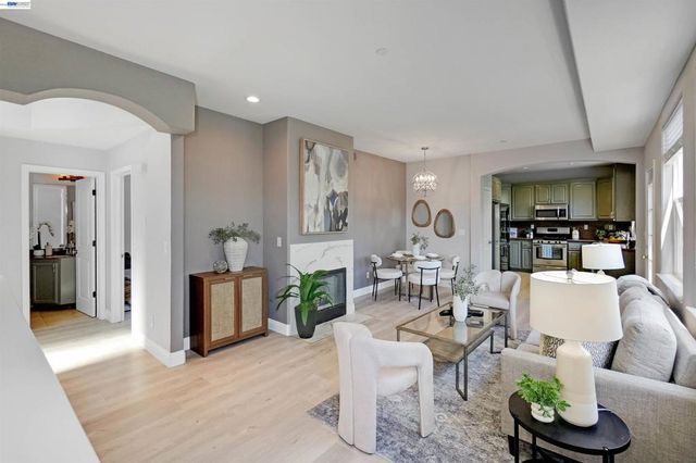 4101 Toddika Ln, Castro Valley, CA 94546
