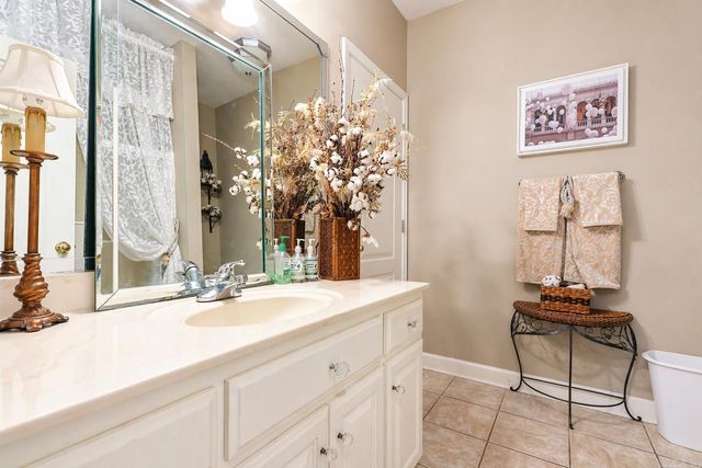 518 Amity Rd Apt H3, Hot Springs, AR 71913