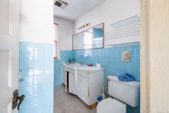 309 Queen Street, Bristol, CT 06010