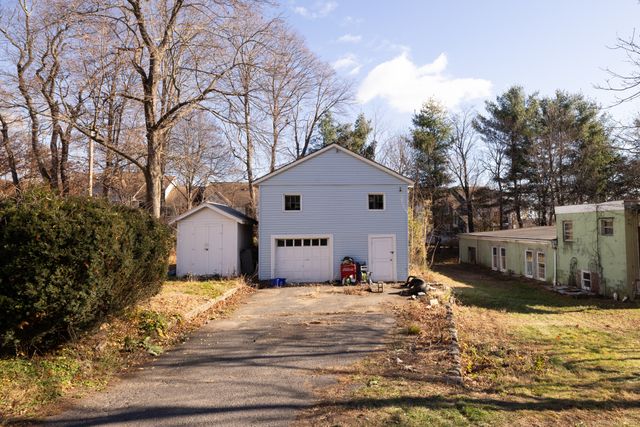 309 Queen Street, Bristol, CT 06010