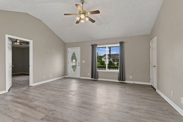 109 Anna Ln, Shelbyville, TN 37160