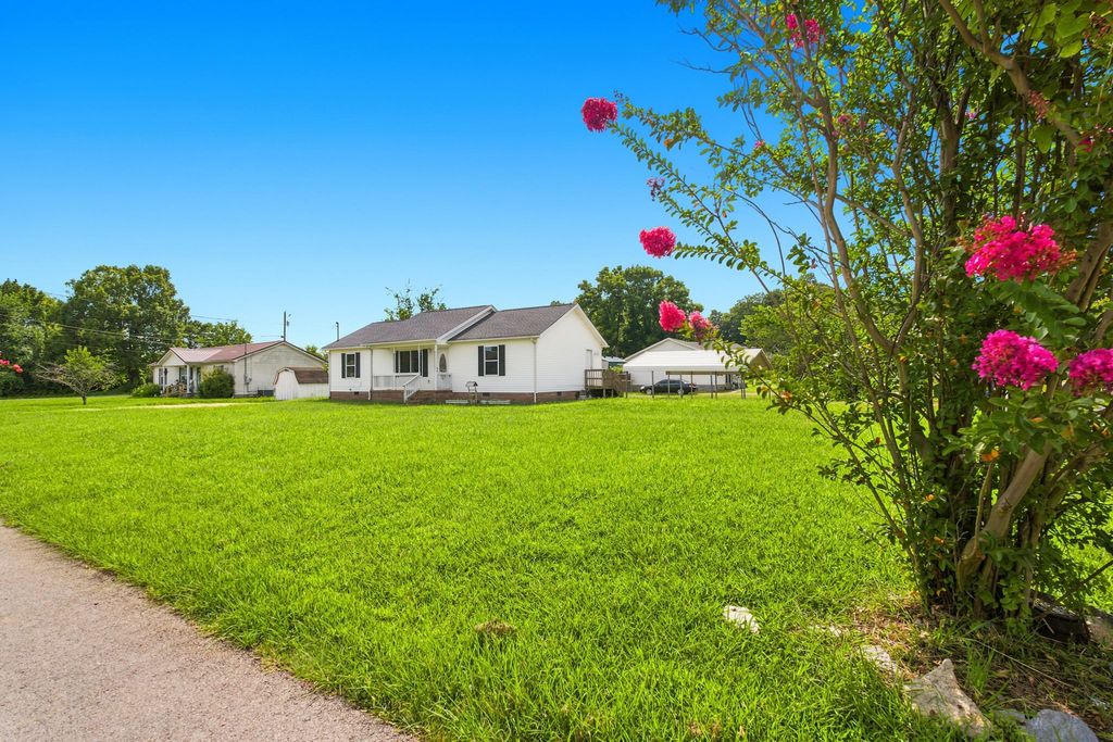 109 Anna Ln, Shelbyville, TN 37160
