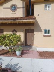 17316 NW 74th Ave 202, Hialeah, FL 33015