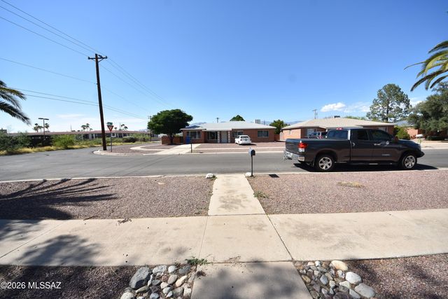 6502 E Cooper Street, Tucson, AZ 85710