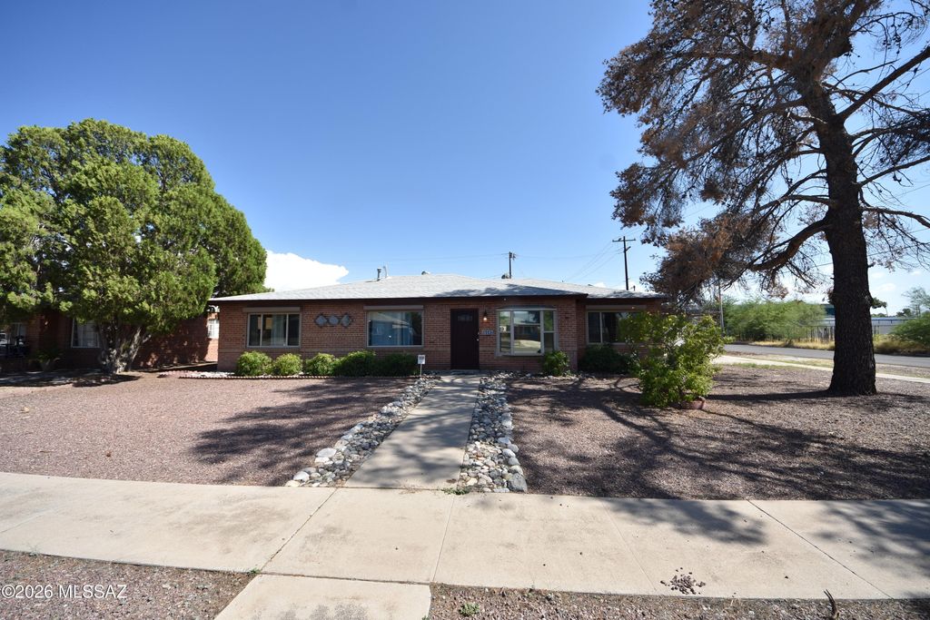 6502 E Cooper Street, Tucson, AZ 85710
