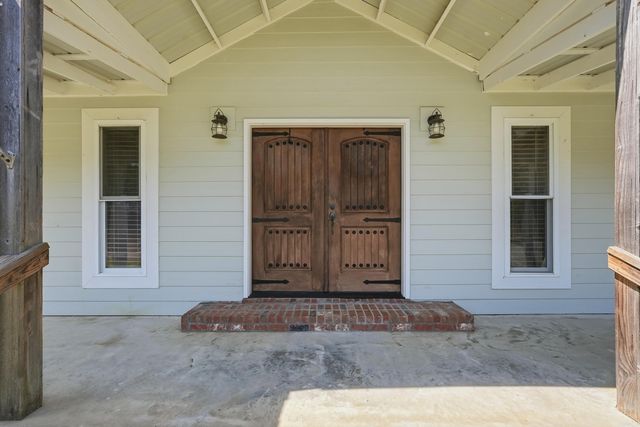 1224 Twin Coves Circle, Greers Ferry, AR 72067