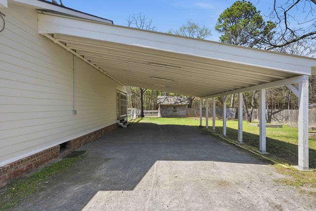 1224 Twin Coves Circle, Greers Ferry, AR 72067