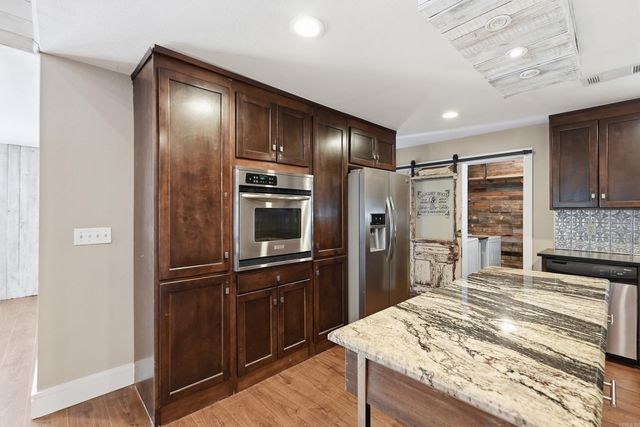 1224 Twin Coves Circle, Greers Ferry, AR 72067