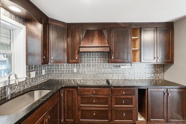 1224 Twin Coves Circle, Greers Ferry, AR 72067