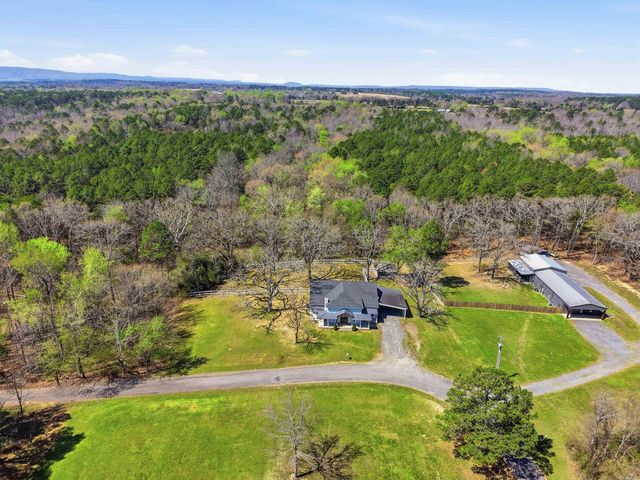 1224 Twin Coves Circle, Greers Ferry, AR 72067