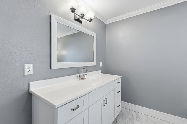 1224 Twin Coves Circle, Greers Ferry, AR 72067