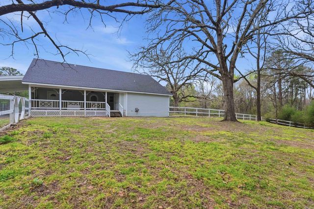 1224 Twin Coves Circle, Greers Ferry, AR 72067