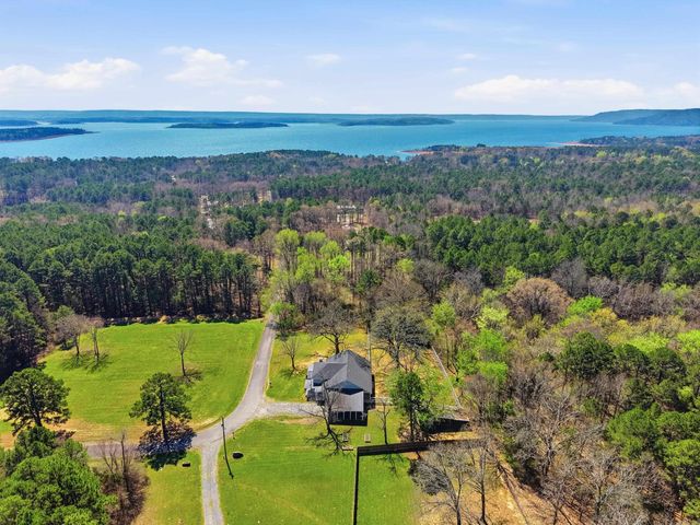 1224 Twin Coves Circle, Greers Ferry, AR 72067