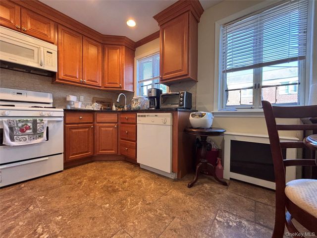 224-14 Hillside Avenue Apt 39-7, Queens Village, NY 11427
