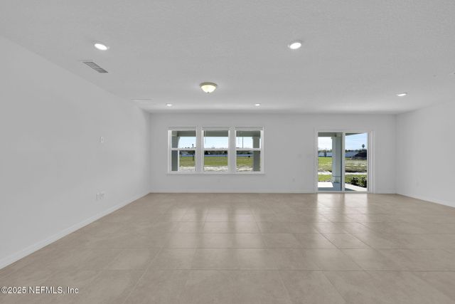 7057 SANDPERCH Street, Jacksonville, FL 32244