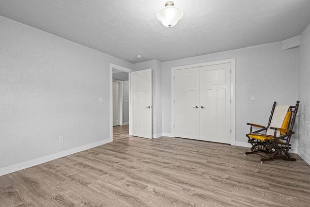 4240 N WEDGEWOOD DRIVE, Appleton, WI 54911