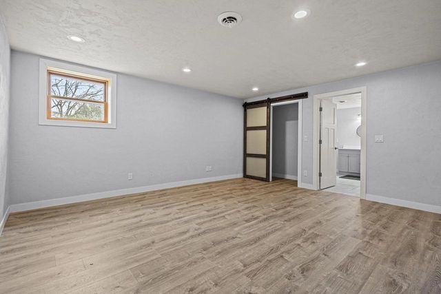 4240 N WEDGEWOOD DRIVE, Appleton, WI 54911
