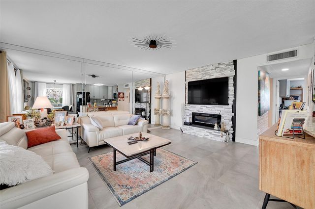 163 Flanders D 163, Delray Beach, FL 33484