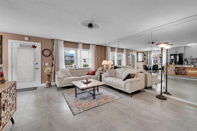 163 Flanders D 163, Delray Beach, FL 33484