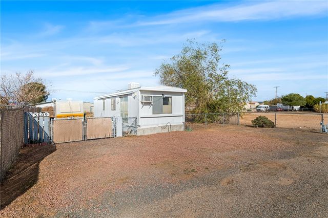 3609 E Lum Avenue, Kingman, AZ 86409