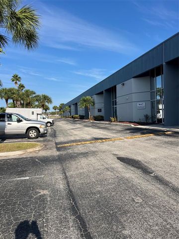 16155 SW 117th Ave B20, Unincorporated Dade County, FL 33177