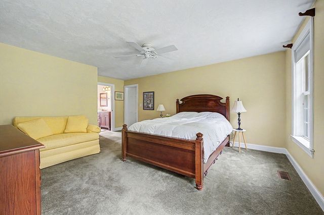 6 N Mill St, Hopkinton, MA 01748