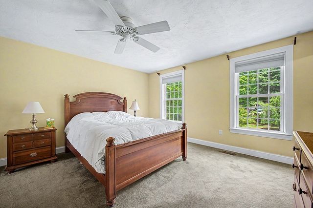 6 N Mill St, Hopkinton, MA 01748