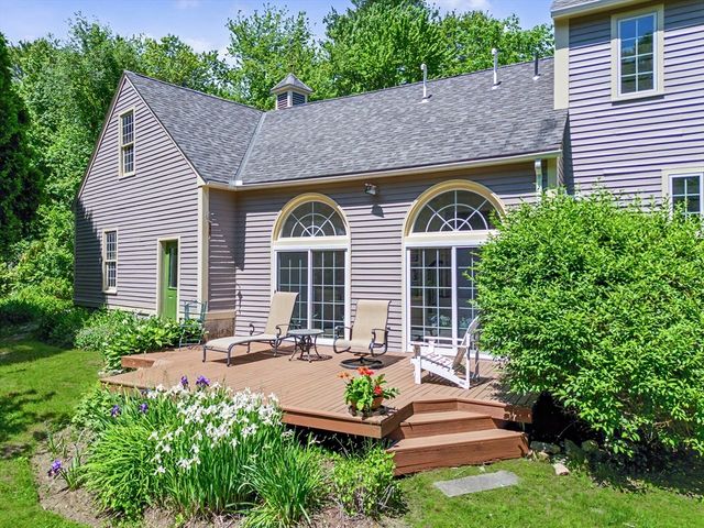 6 N Mill St, Hopkinton, MA 01748