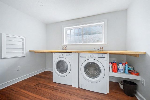 6 N Mill St, Hopkinton, MA 01748
