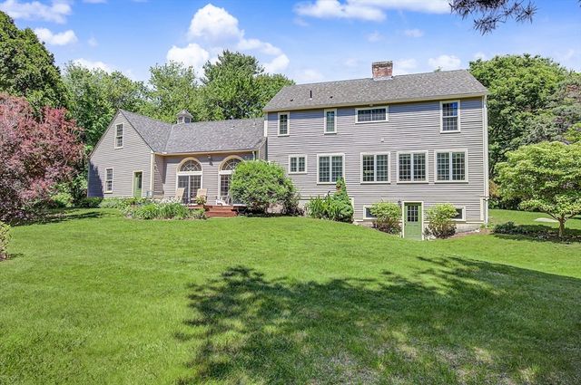 6 N Mill St, Hopkinton, MA 01748