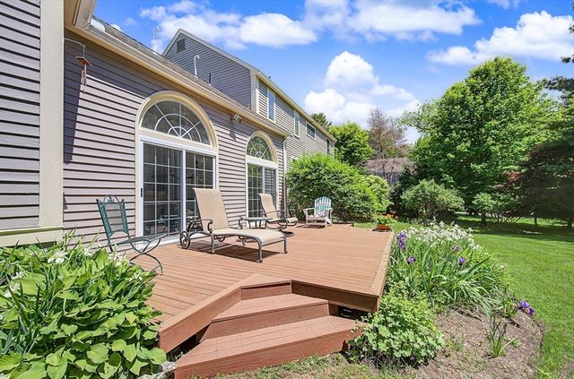 6 N Mill St, Hopkinton, MA 01748