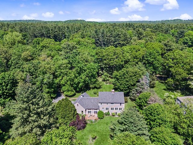 6 N Mill St, Hopkinton, MA 01748