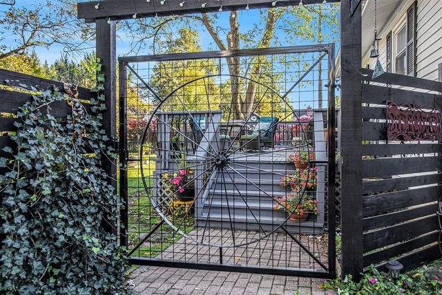 2825 Duke Street, Kalamazoo, MI 49008