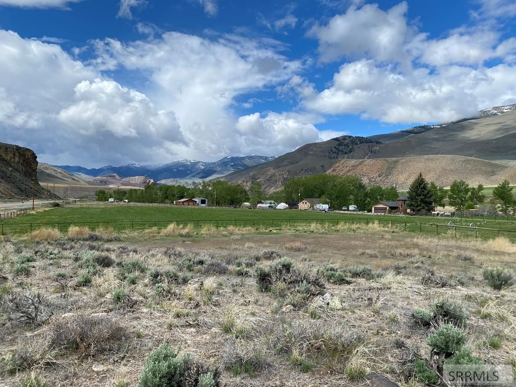 Image 2 of property listing at Lot 9 River's Edge Rd, Challis, ID 83226
