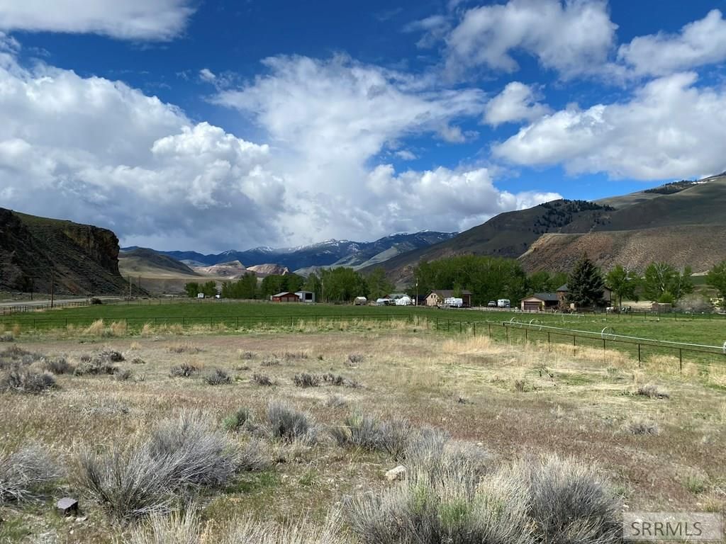 Image 6 of property listing at Lot 9 River's Edge Rd, Challis, ID 83226