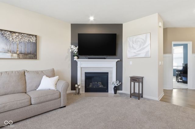 15568 Elverton Court, Noblesville, IN 46062