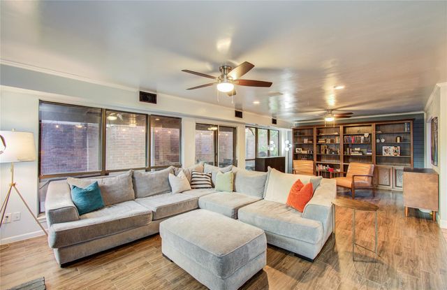 16707 Fernwood Way, Houston, TX 77058