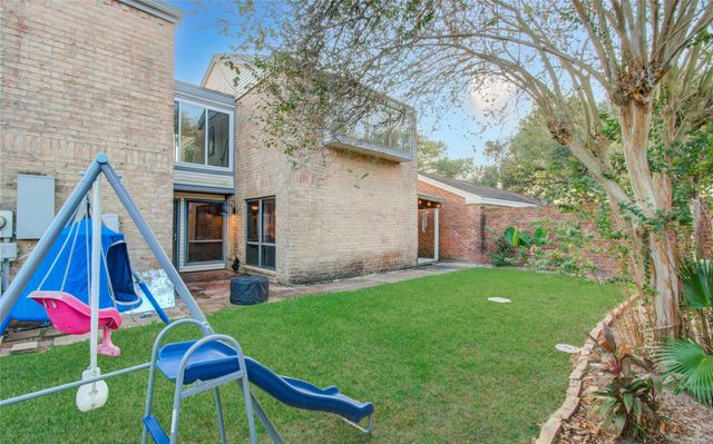 16707 Fernwood Way, Houston, TX 77058