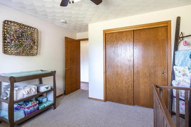 2656 W SUNNYVIEW ROAD, Appleton, WI 54914